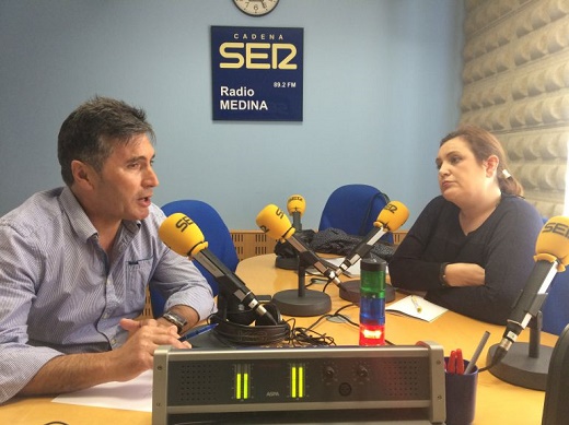 Julián Rodríguez Santiago (PSOE) y Ana Domingo (PP) analizan el problema de la vivienda en Medina / Cadena SER