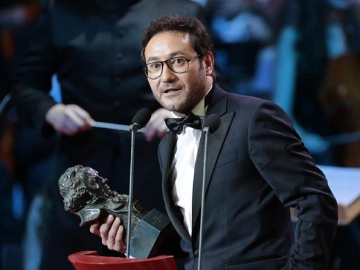 Premios Goya 2017: El emotivo discurso de Carlos Santos, dedicado a su hermana Laura. El actor le dedica el premio a su hermana, que libra una batalla contra el cáncer.