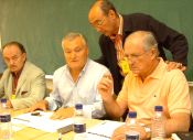 Miembros de Anestur, federación de Escuelas de Turismo reunida en la Cervantes. / MIGUEL ÁNGEL SANTOS