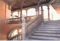 Escalera tipo claustral del Paladio de Dueñas