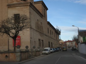 Costado del Hospital Simón Ruiz. La Voz de Medina y Comarca