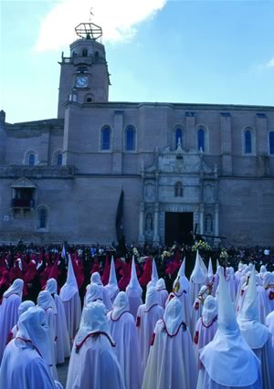 Procesión del Encuentro. Viernes Santo en Medina del Campo 