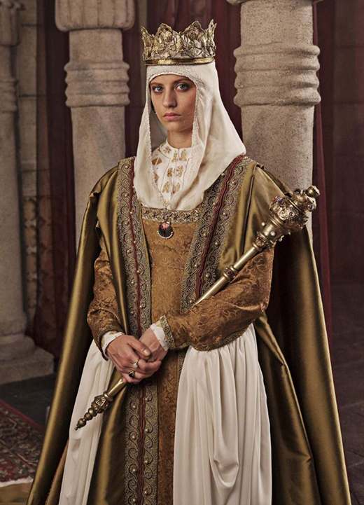 La actriz Michelle Jenner caracterizada como Isabel la Católica para la serie Isabel de La 1. (TVE)