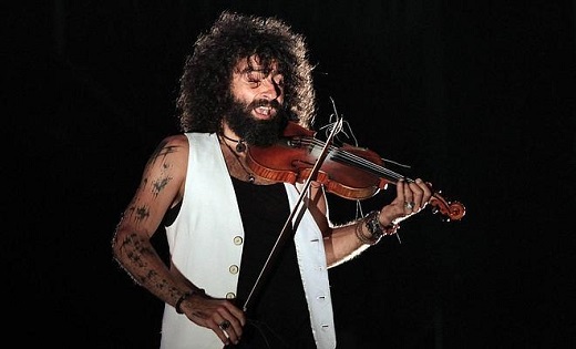 Ara Malikian violinista español,1 de origen libanés y ascendencia armenia, nacido en 1968 y con residencia en Madrid, España.