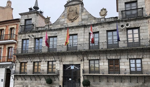 Fachada principal del Ayuntamiento de Medina del Campo