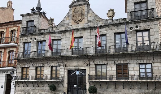 Ayuntamiento de Medina del Campo. TRIBUNA. 