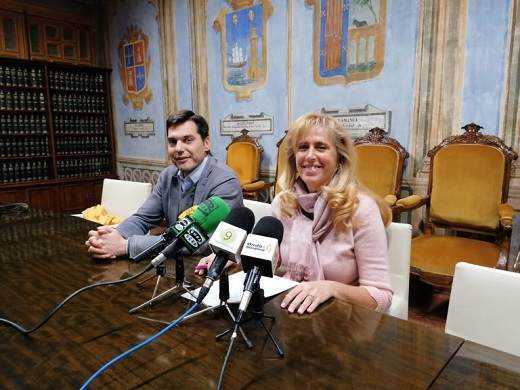 Paloma Domínguez junto al portavoz del PP, Luis Carlos Salcedo