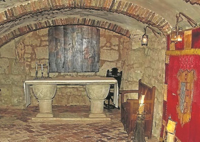 Cripta de enterramiento de don Luis de Quijada y doña Magdalena de Ulloa.