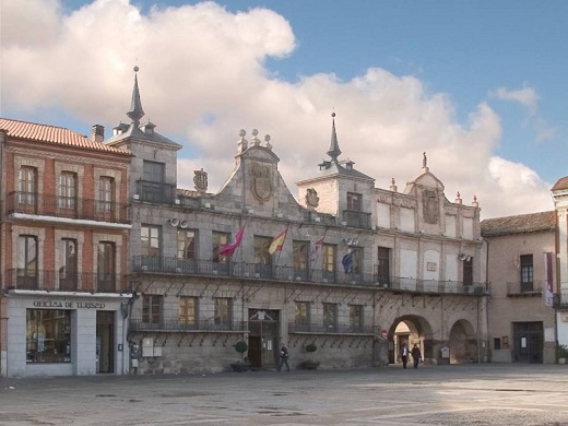 El PSOE pide que el Ayuntamiento agilice las ayudas para la hostelería y el alcalde anima al sector / Cadena Ser