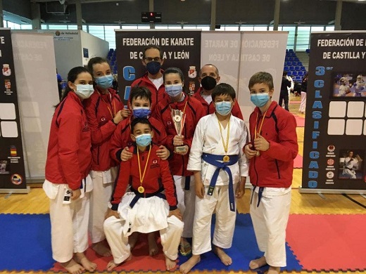 Fin de semana de éxitos para los karatecas del Club Budokán Medina.
