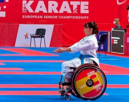 Isabel Fernandez ganadora del Campeonato de Europa de parakárate