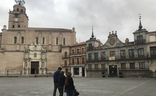 Plaza Mayor de la Hispanidad de Medina del Campo, Patricia González