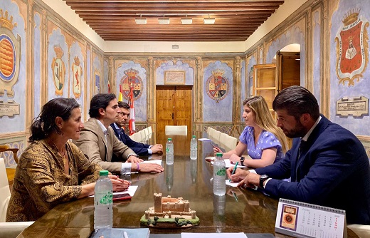 Visita de la delegada territorial de la Junta, Raquel Alonso a Medina del Campo.