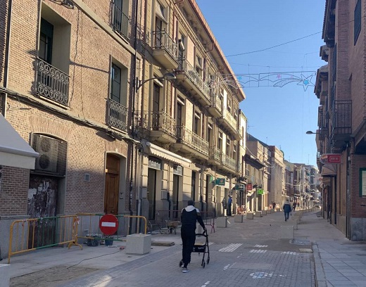Calle de Simón Ruiz. Las obras activas en Medina del Campo podrían terminar a lo largo de este mes / Cadena Ser