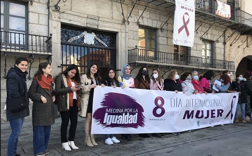 Actos con motivo del Día Internacional de la Mujer en Medina del Campo. / PATRICIA GONZÁLEZ