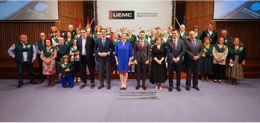 Los alumnos de la Universidad de la Experiencia de Medina del Campo y Medina de Rioseco se gradúan