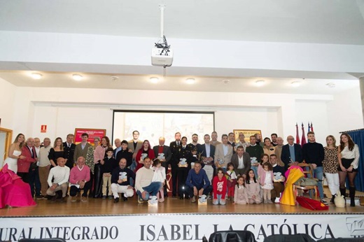 Premiados y homenajeados en el Memorial José María de la Fuente "Pinturas" 2024 // Foto: Fermín Rodríguez