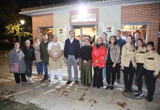 Inauguración de la Churrería de los Jardines en el paseo de Versalles.