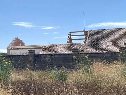 Remodelación en el antiguo hospicio de Las Salinas // Paula de la Fuente