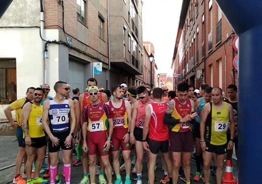 Participantes de la anterior edición de la Carrera de 5 y 10 km C.A. Castillo de la Mota