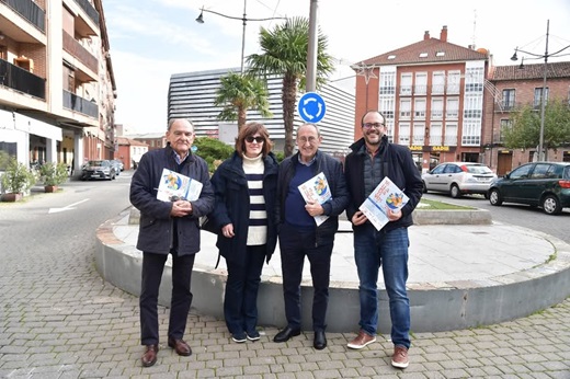 Te presentamos al jurado de #Llamativos2024. Ellos son Roberto López, enólogo de Bodega Cuatro Rayas, Julio Valles y Rafa García de la Academia Castellana y Leonesa de Gastronomía, acompañados por la gerente de nuestra asociación, Hostelería Medina del Campo, Isabel Zancajo López .