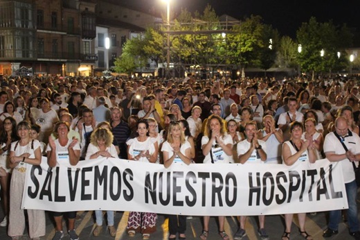 Manifestación por el Hospital de Medina del Campo // Fotos: Paula de la Fuente