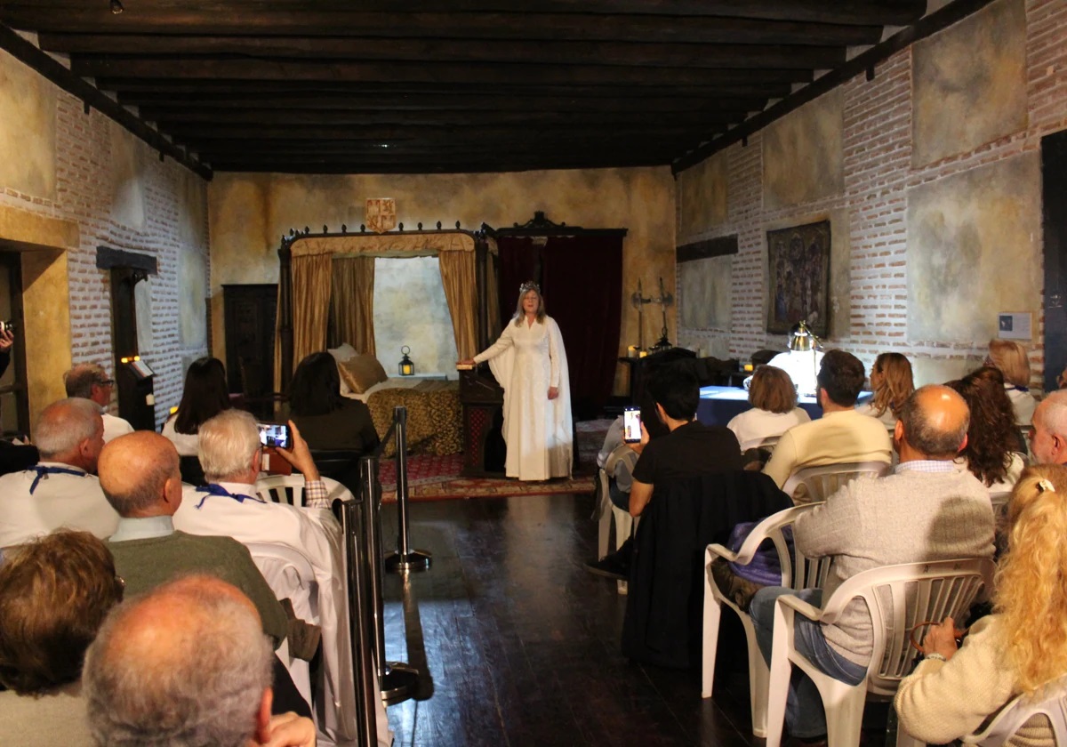 Recreación histórica en la Sala del Testamento del Palacio Real Yaiza Cobos ( REGRESAMOS )