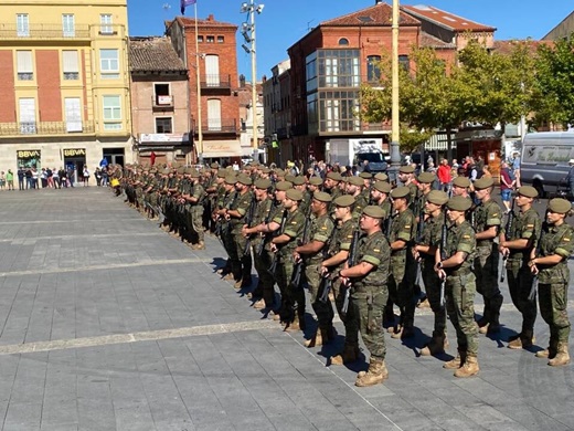 Jura de bandera en la Plaza Mayor de la Hispanidad de Medina del Campo