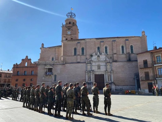 Jura de bandera en la Plaza Mayor de la Hispanidad de Medina del Campo