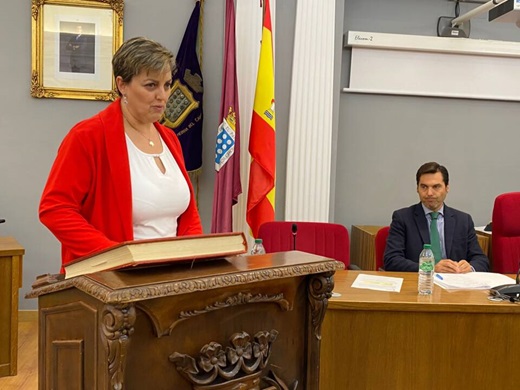 Gabriel Truchero tomando posesión en el Pleno extraordinario de septiembre // De la Fuente