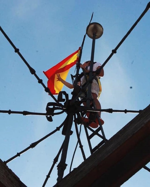 Izado de Bandera. Ferias y Fiestas de DSan Antolín en Medina del Campo