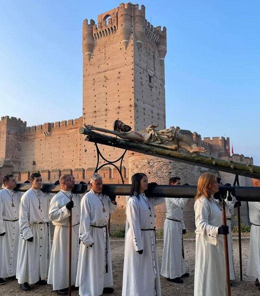 Procesión extraordinaria en el Encuentro de Medina del Campo. / INFORMACIÓN