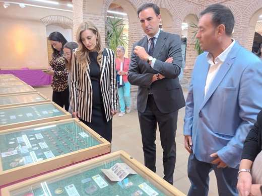 Exposición de medallas, filatélica, numismática y de dibujos sobre la Semana Santa