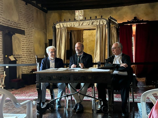 Presentación de la nueva publicación “Reloj de la Pasión según Medina del Campo”, con textos de D. Enrique Gómez e ilustraciones de D. Miguel Ángel Soria.