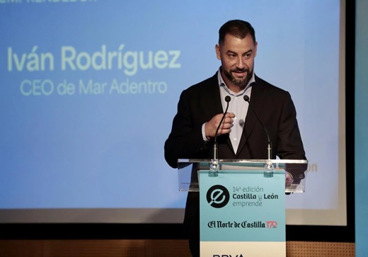 Iván Rodríguez, en su intervención de agradecimiento por el premio. Carlos Espeso