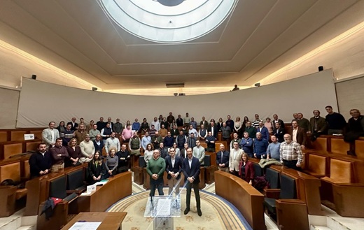 Más de 34 ayuntamientos y 4 diputaciones provinciales han refrendado el Manifiesto de Valladolid, con el que más de 30 comunidades de regantes de toda España, que representan el 70% de la superficie total de regadío con aguas subterráneas, exigen un Plan Estatal que garantice la gestión sostenible del recurso.