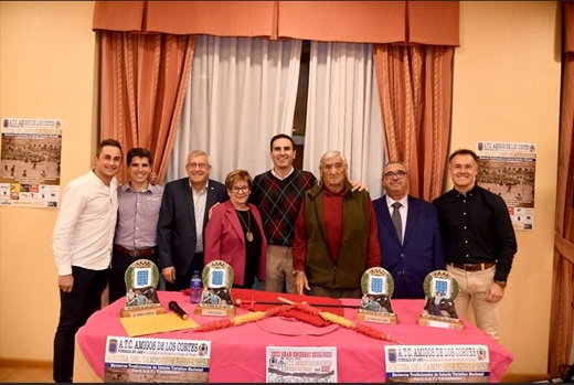 Los Amigos de las Cortes de Medina del Campo entregan sus premios y reconocimientos // Foto cedida