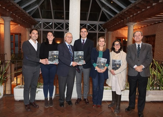 Nuevo libro publicado por Daniel Sanz // Foto: Ayuntamiento de Medina del Campo