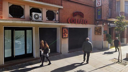 El único cine de Medina del Campo amanece con el cartel de “cerrado por jubilación”.