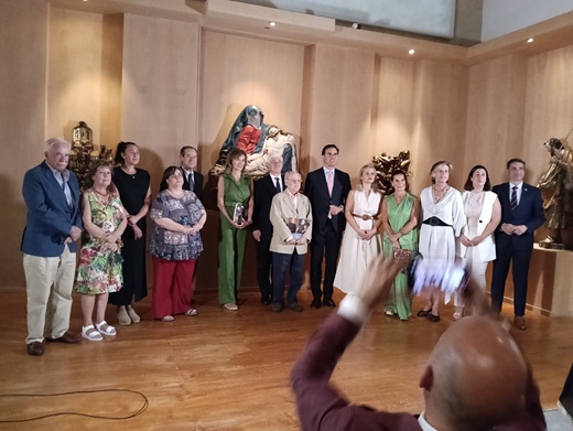 Visita del Embajador de Bélgica en España, y la posterior inauguración de la exposición “Simón Ruiz y Cristóbal de Mondragón. Dos grandes personajes del siglo XVI”. ( PUEDE AMPLIARSE )