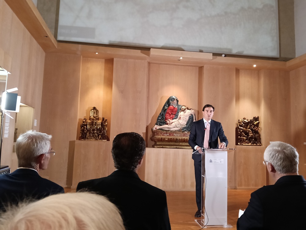 Visita del Embajador de Bélgica en España, y la posterior inauguración de la exposición “Simón Ruiz y Cristóbal de Mondragón. Dos grandes personajes del siglo XVI”. ( REGRESAMOS ) Visita del Embajador de Bélgica en España, y la posterior inauguración de la exposición “Simón Ruiz y Cristóbal de Mondragón. Dos grandes personajes del siglo XVI”. ( REGRESAMOS )
