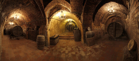 El interior de Bodegas Urdil.