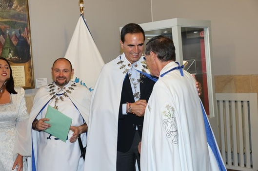 Imposición de condecoraciones.