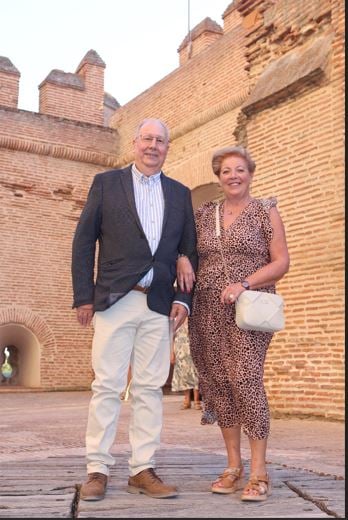 Lorenzo Rodríguez Calvo y Lucía Ruíz como Guardesa y Guardés de Honor para San Antolín 2025